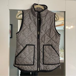 Black and white pattern J Crew Vest - great condition XS